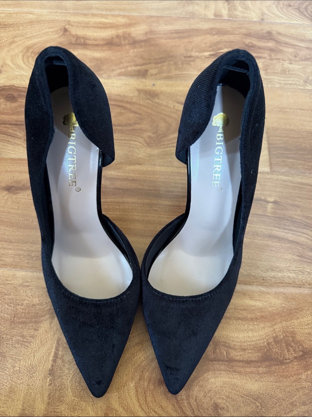 Black Pointed D'Orsay Pumps